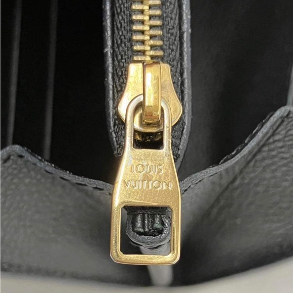 Sold❤️LV Black Empreinte Sarah Wallet❤️ - Picture 4 of 15